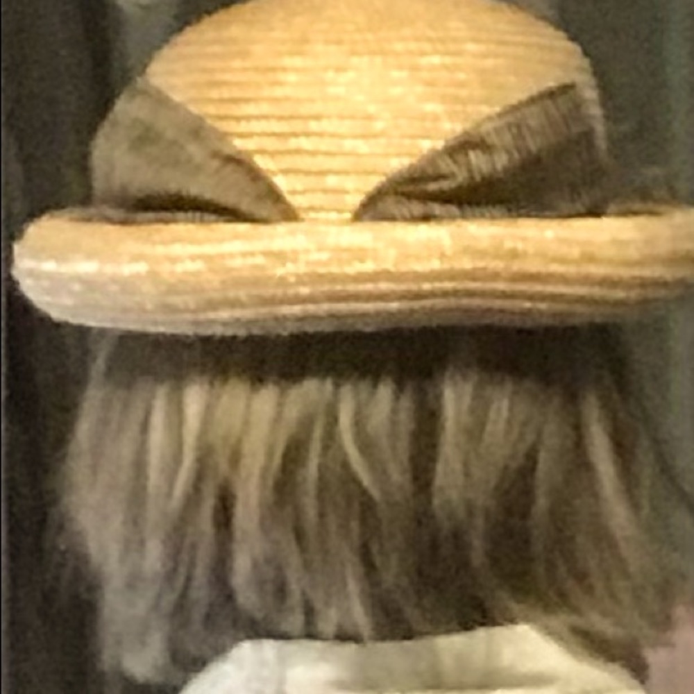 Women’s straw hat